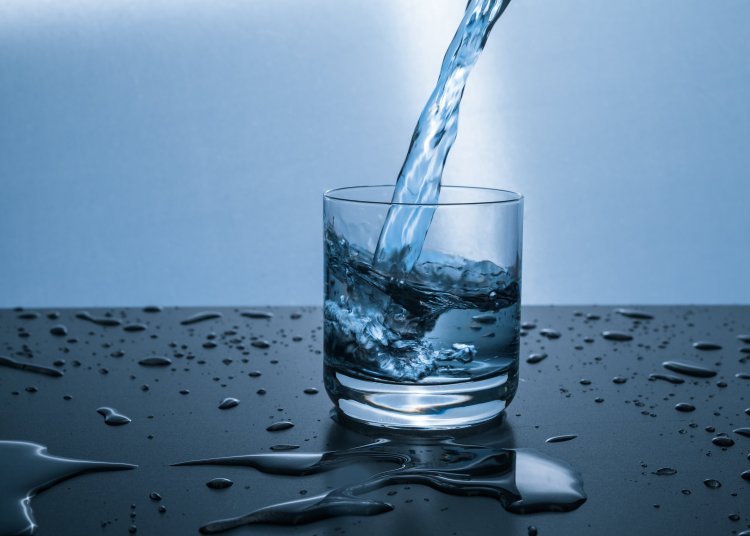 Glas water